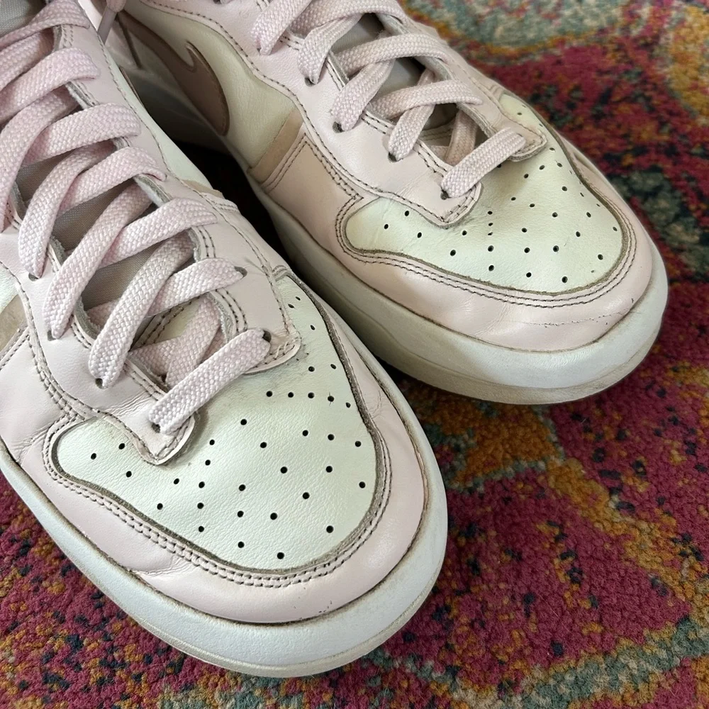 Nike | Women's ‘Sail Light Soft Pink’ White Dunk High Up Lace Up Sneakers sz 9.5